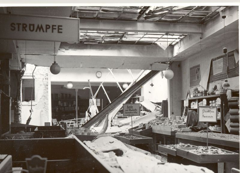 Fichier:Bombenschäden 7 Stadtarchiv Bruchsal.jpg